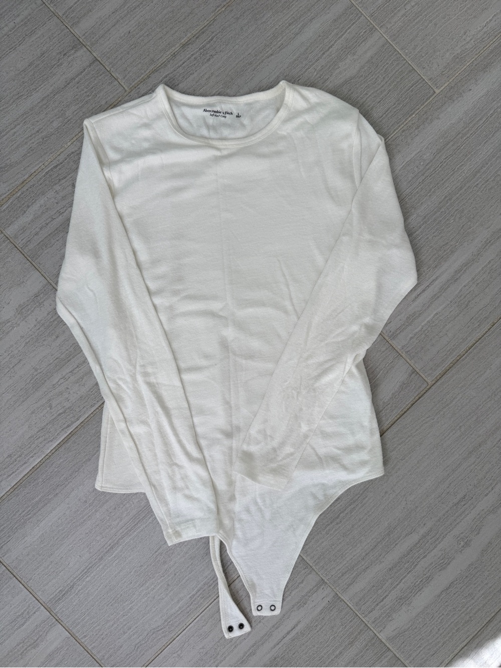 Abercrombie & Fitch White Long-Sleeve Crewneck Bodysuit